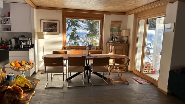 Stunning 5-Bedroom Chalet with Sauna, Ski-In/Ski-Out & Lake Views photo 3